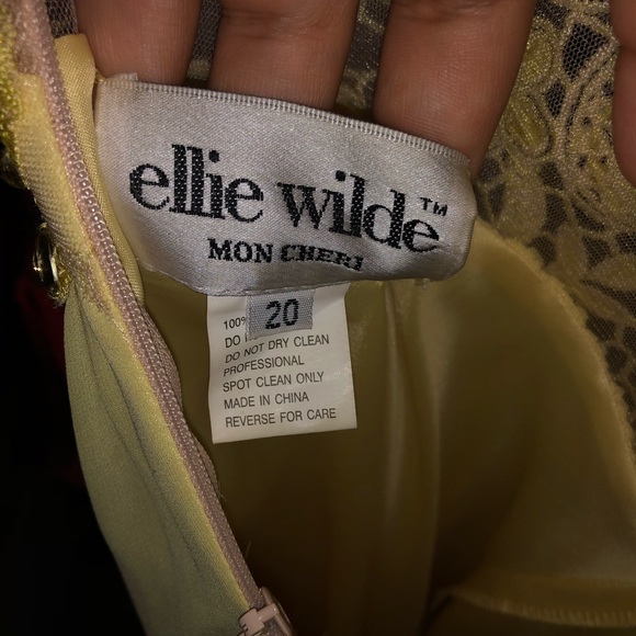 Prom Dress - Picture 4 of 6